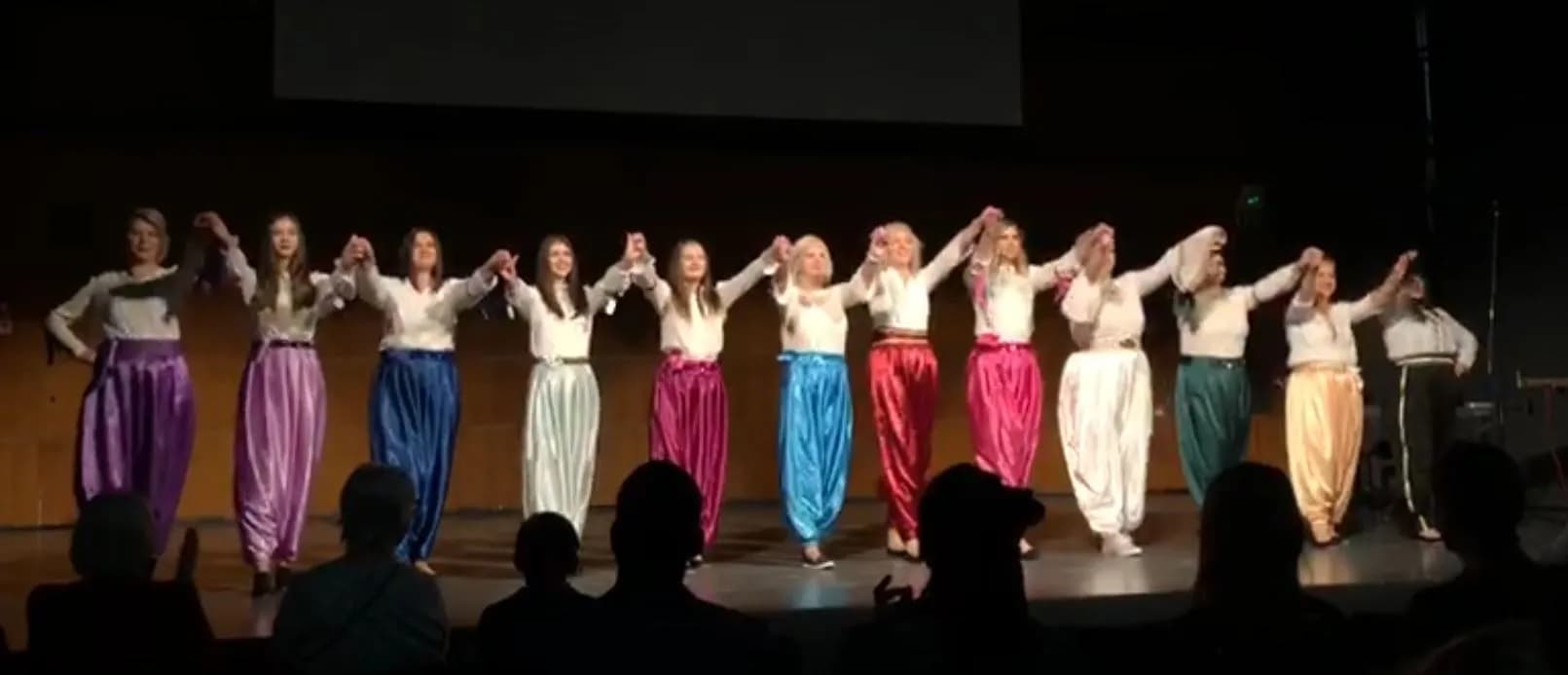 Klub žena — nastup